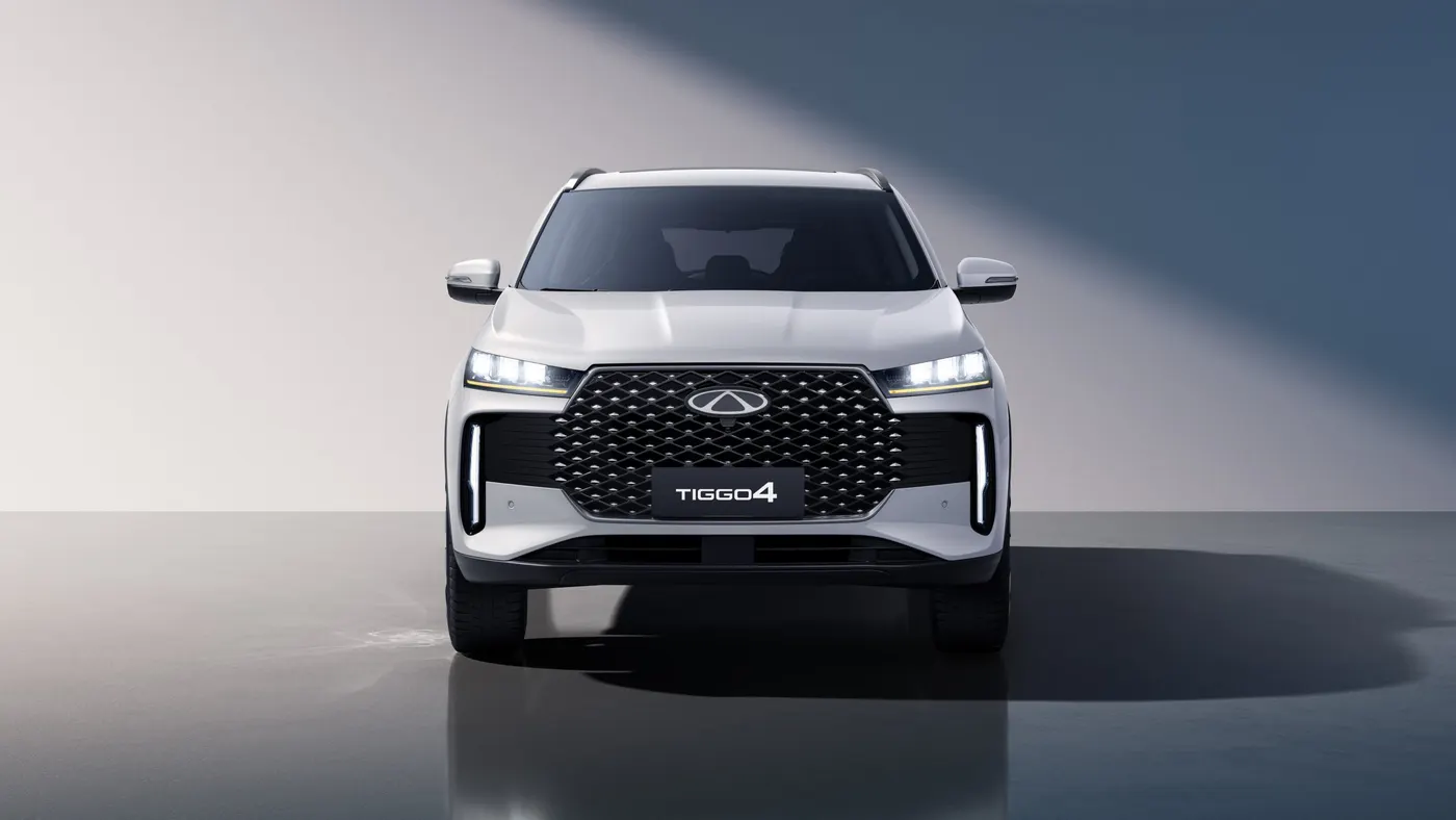 CHERY Tiggo 4 — Урд талаас